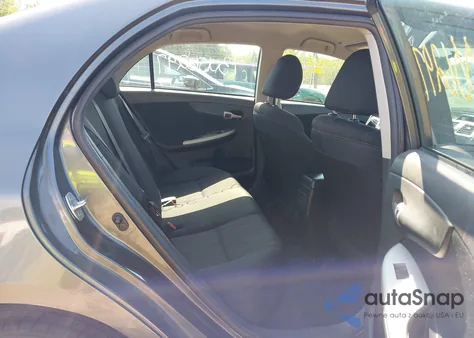 2012 Toyota Corolla S z USA, uszkodzony, nr VIN 2T1BU4EEXCC848552